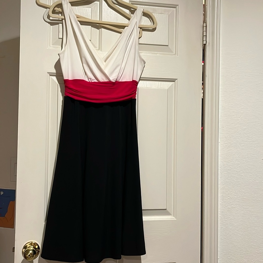 London Times V-Neck Dress, size 8